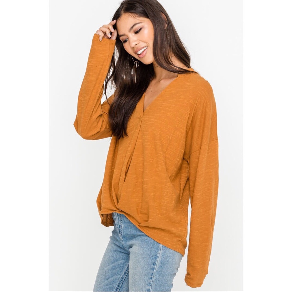 Ivy Gathered Hem V-Neck Top - Roasted Pecan - Picture 2 of 5